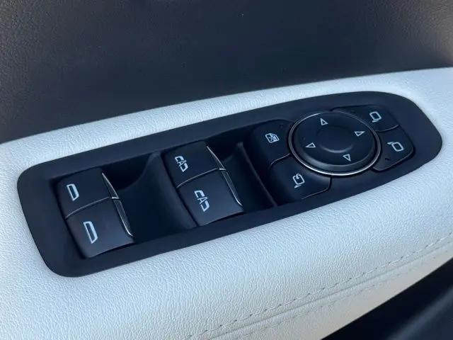 2025 Cadillac XT5 AWD Sport