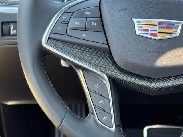 2025 Cadillac XT5 AWD Sport