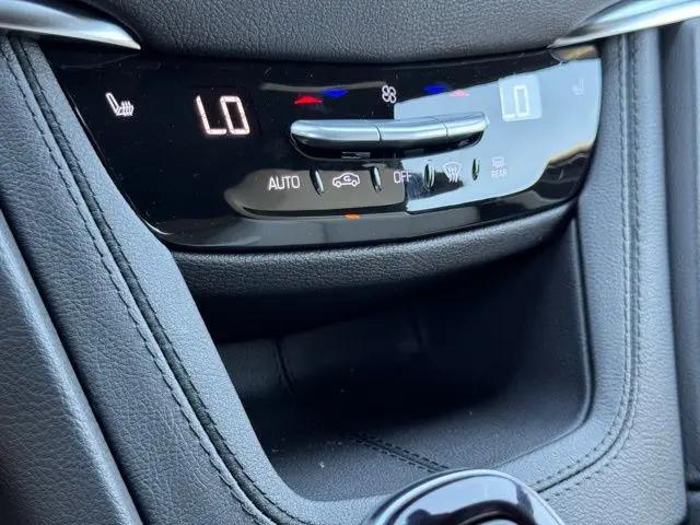 2025 Cadillac XT5 AWD Sport