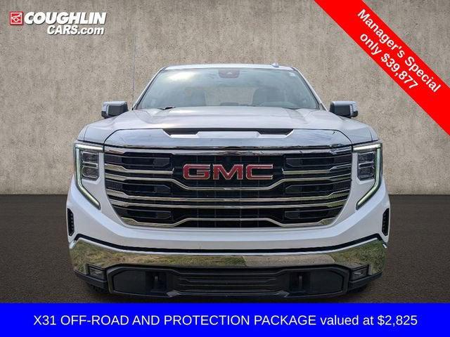 2022 GMC Sierra 1500 4WD Crew Cab Short Box SLT 2022 GMC Sierra 1500 4WD Crew Cab Short Box SLT
