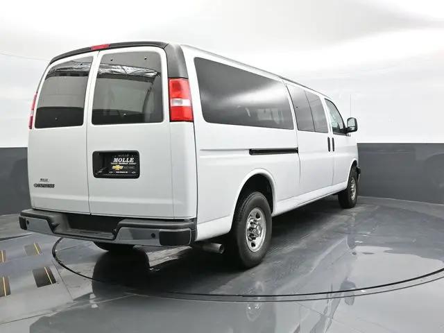 2024 Chevrolet Express Passenger RWD 3500 Extended Wheelbase LT