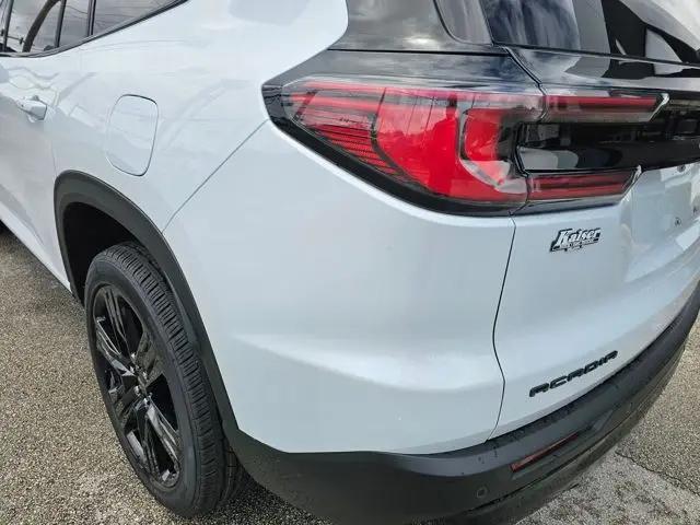 2026 GMC Acadia Elevation FWD