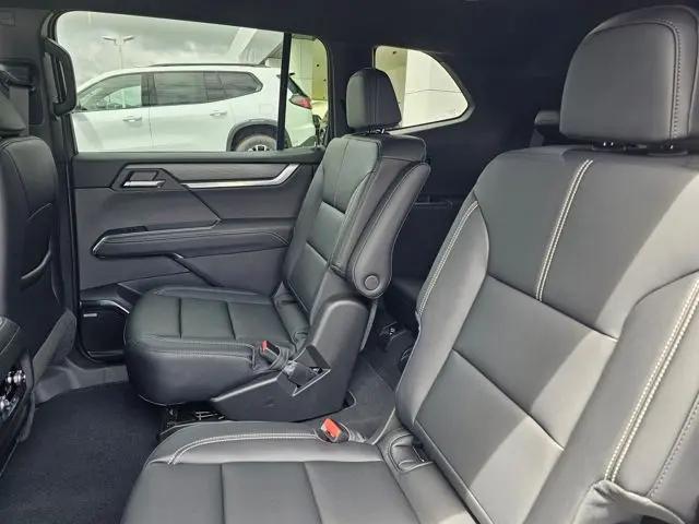 2026 GMC Acadia Elevation FWD