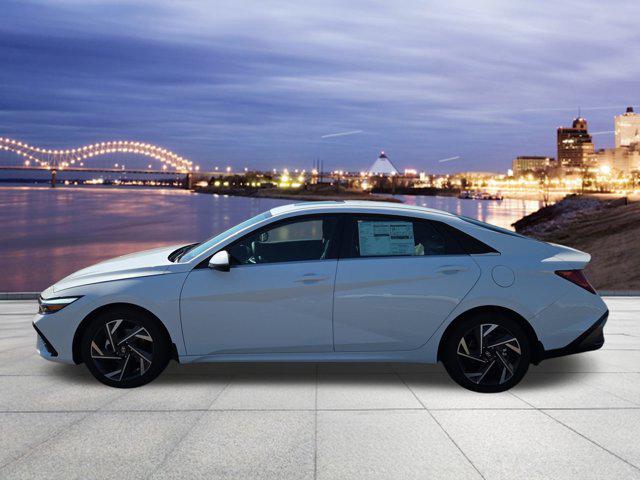 2025 Hyundai Elantra Limited - Photo 2