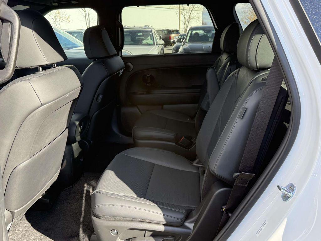 2026 Hyundai Palisade XRT Pro - Photo 13