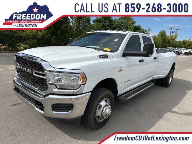 2022 RAM 3500 Tradesman Crew Cab 4x4 8 Box