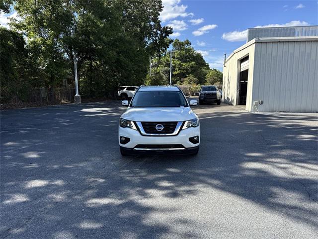 2019 Nissan Pathfinder SL