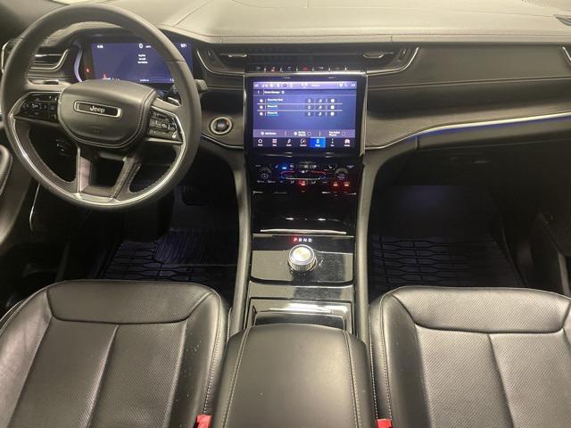 2023 Jeep Grand Cherokee L Overland 4x2