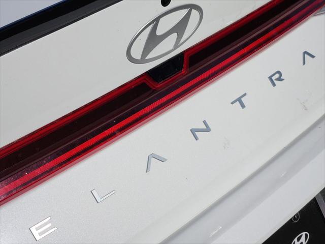 2025 Hyundai Elantra Hybrid SEL Sport