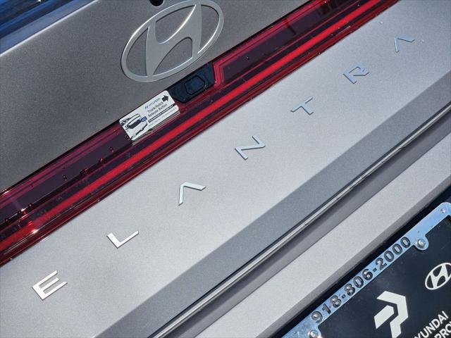2025 Hyundai Elantra Limited