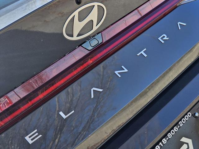 2025 Hyundai Elantra Limited