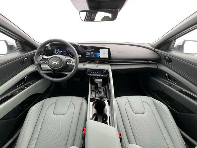 2025 Hyundai Elantra Hybrid Limited