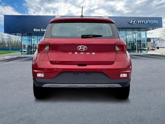 2025 Hyundai Venue SEL