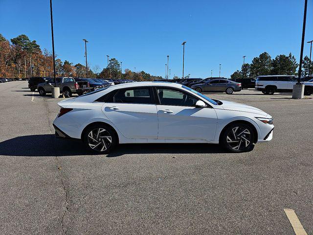 2025 Hyundai Elantra Hybrid Limited