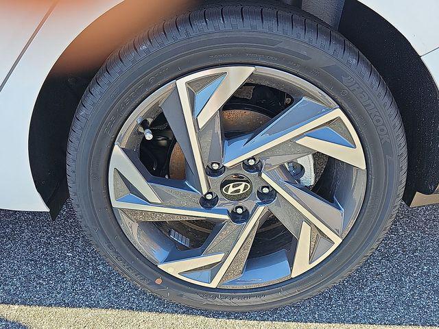 2025 Hyundai Elantra Hybrid Limited