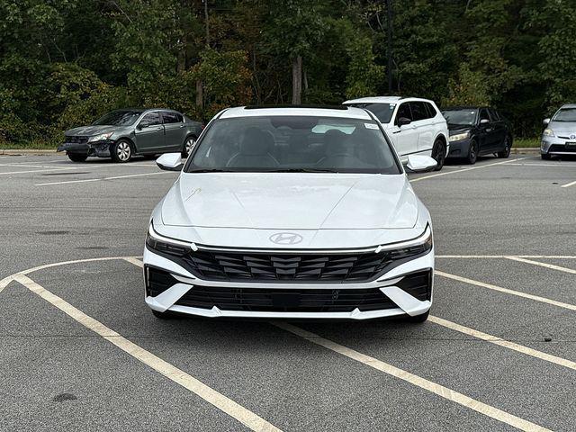 2025 Hyundai Elantra Hybrid Limited