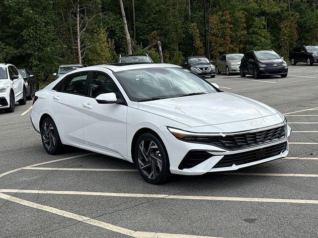 2025 Hyundai Elantra Hybrid Limited
