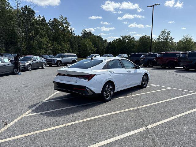 2025 Hyundai Elantra Hybrid Limited