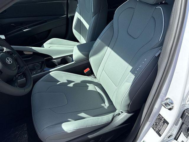 2025 Hyundai Elantra Hybrid Limited
