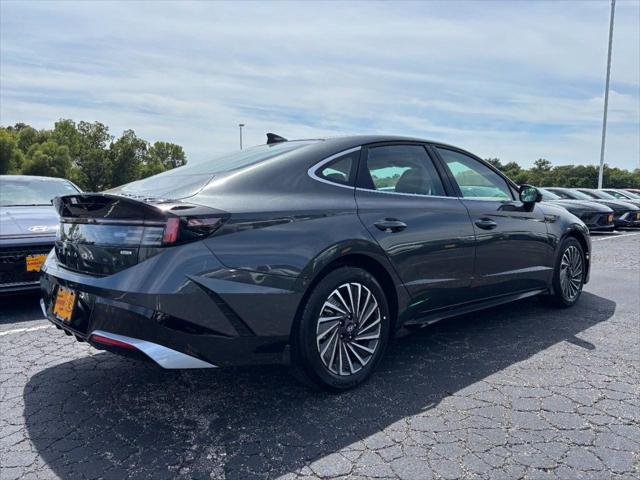 2025 Hyundai Sonata Hybrid Limited