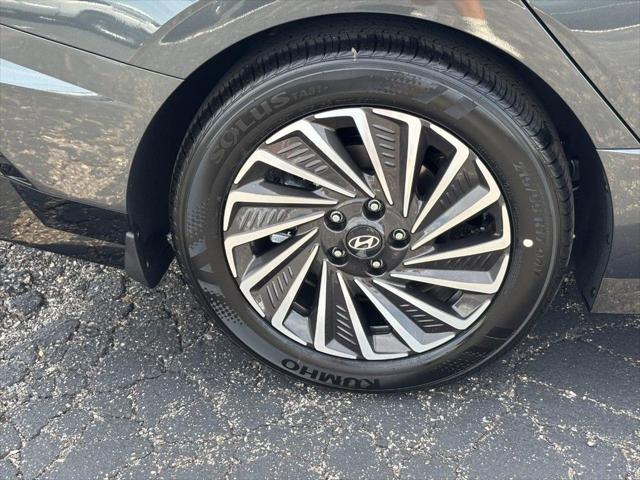 2025 Hyundai Sonata Hybrid Limited