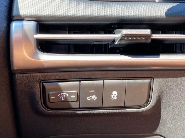 2026 Hyundai Santa Cruz SEL Activity