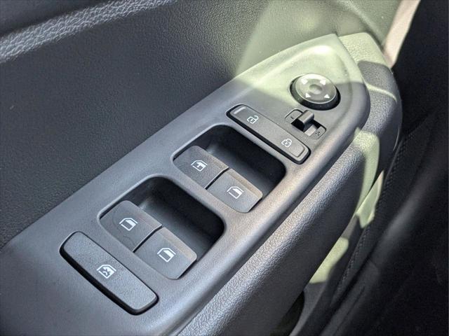 2025 Hyundai Venue SE