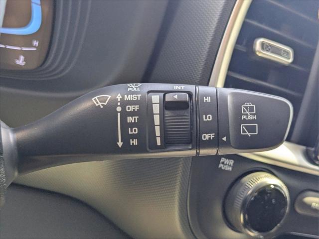 2025 Hyundai Venue SE