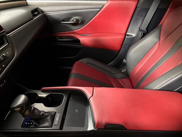 2024 Lexus ES 350 F SPORT Handling