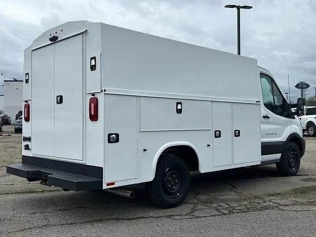2024 Ford Transit Cutaway T-350