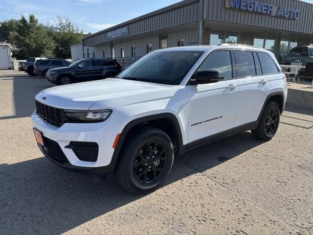 2024 Jeep Grand Cherokee Altitude 4x4 2024 Jeep Grand Cherokee Altitude 4x4