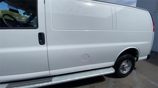 2024 Chevrolet Express Cargo Van RWD 2500 Regular Wheelbase WT