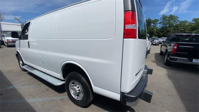 2024 Chevrolet Express Cargo Van RWD 2500 Regular Wheelbase WT