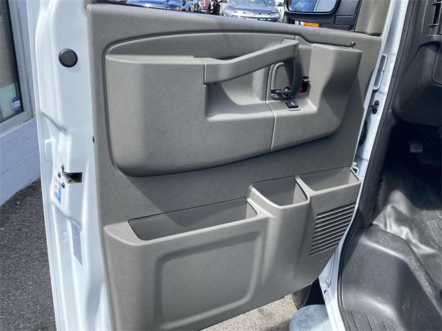 2024 Chevrolet Express Cargo Van RWD 2500 Regular Wheelbase WT
