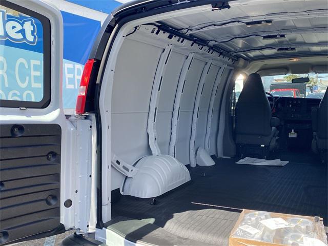 2024 Chevrolet Express Cargo Van RWD 2500 Regular Wheelbase WT
