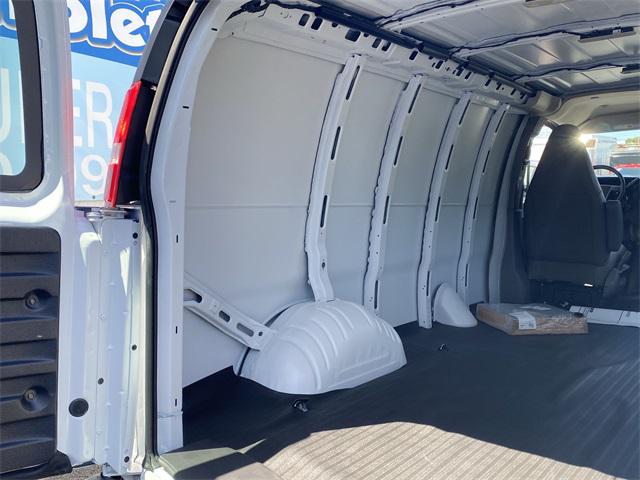 2024 Chevrolet Express Cargo Van RWD 2500 Regular Wheelbase WT