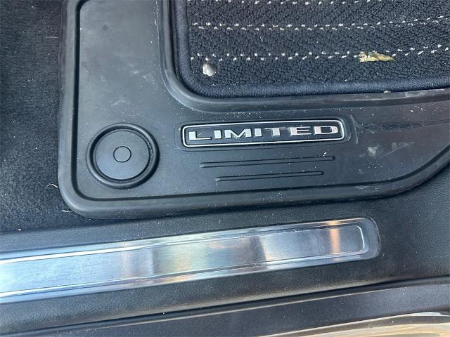 2019 Ram 1500 Limited Crew Cab 4x4 57 Box