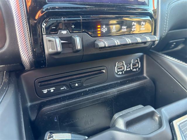 2019 Ram 1500 Limited Crew Cab 4x4 57 Box