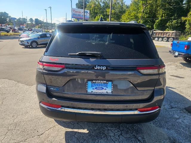 2024 Jeep Grand Cherokee Base