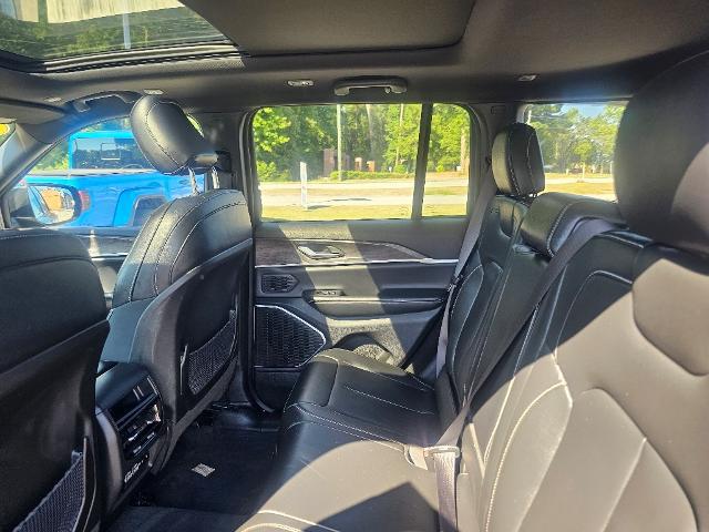2024 Jeep Grand Cherokee Base
