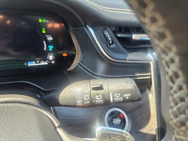 2024 Jeep Grand Cherokee Base