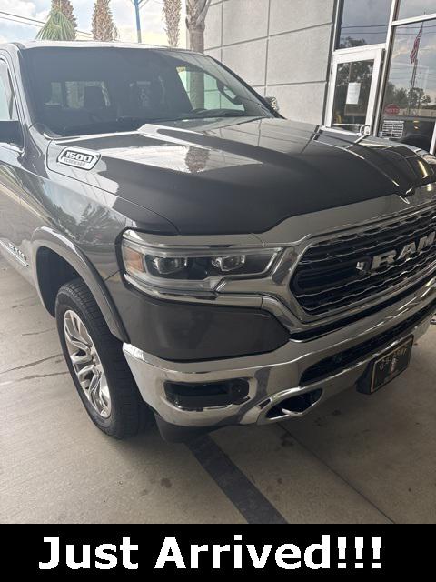 2022 RAM 1500 Limited Crew Cab 4x4 57 Box
