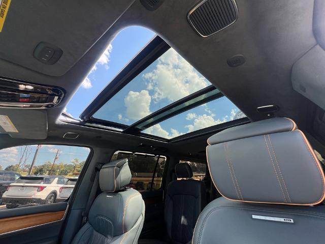 2022 Jeep Grand Wagoneer Series III 4x4