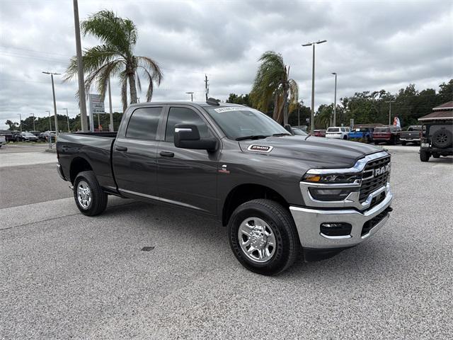 2025 RAM 2500 Tradesman Crew Cab 4x4 64 Box
