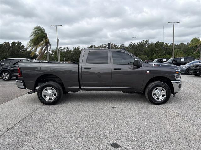 2025 RAM 2500 Tradesman Crew Cab 4x4 64 Box