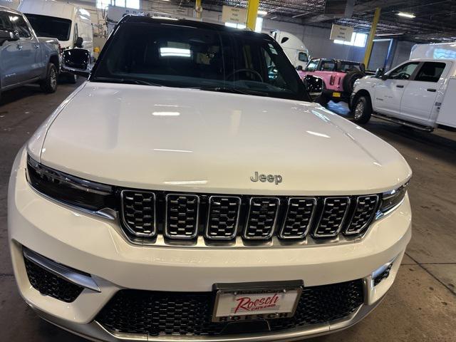2022 Jeep Grand Cherokee 4xe Summit Reserve 4x4
