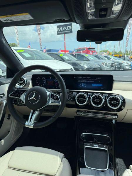 2025 Mercedes-Benz CLA 250 250