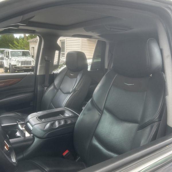 2017 Cadillac Escalade Premium Luxury