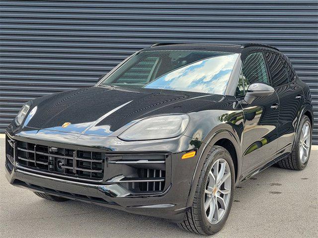 2025 Porsche Cayenne Base for sale in Saint Petersburg, FL