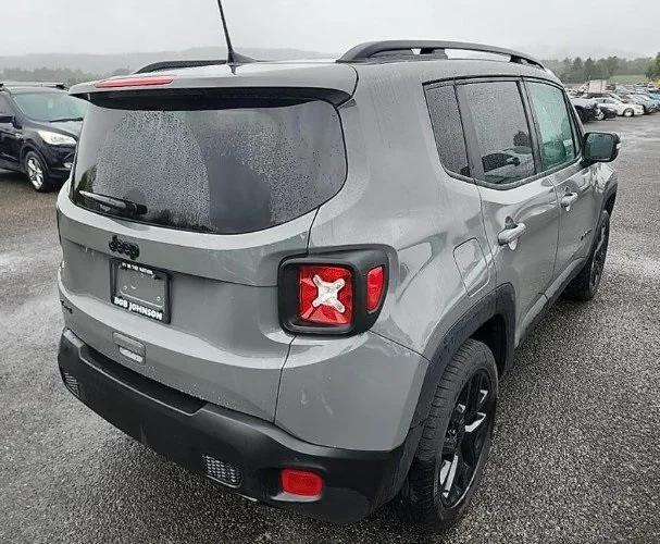 2022 Jeep Renegade Altitude 4x4